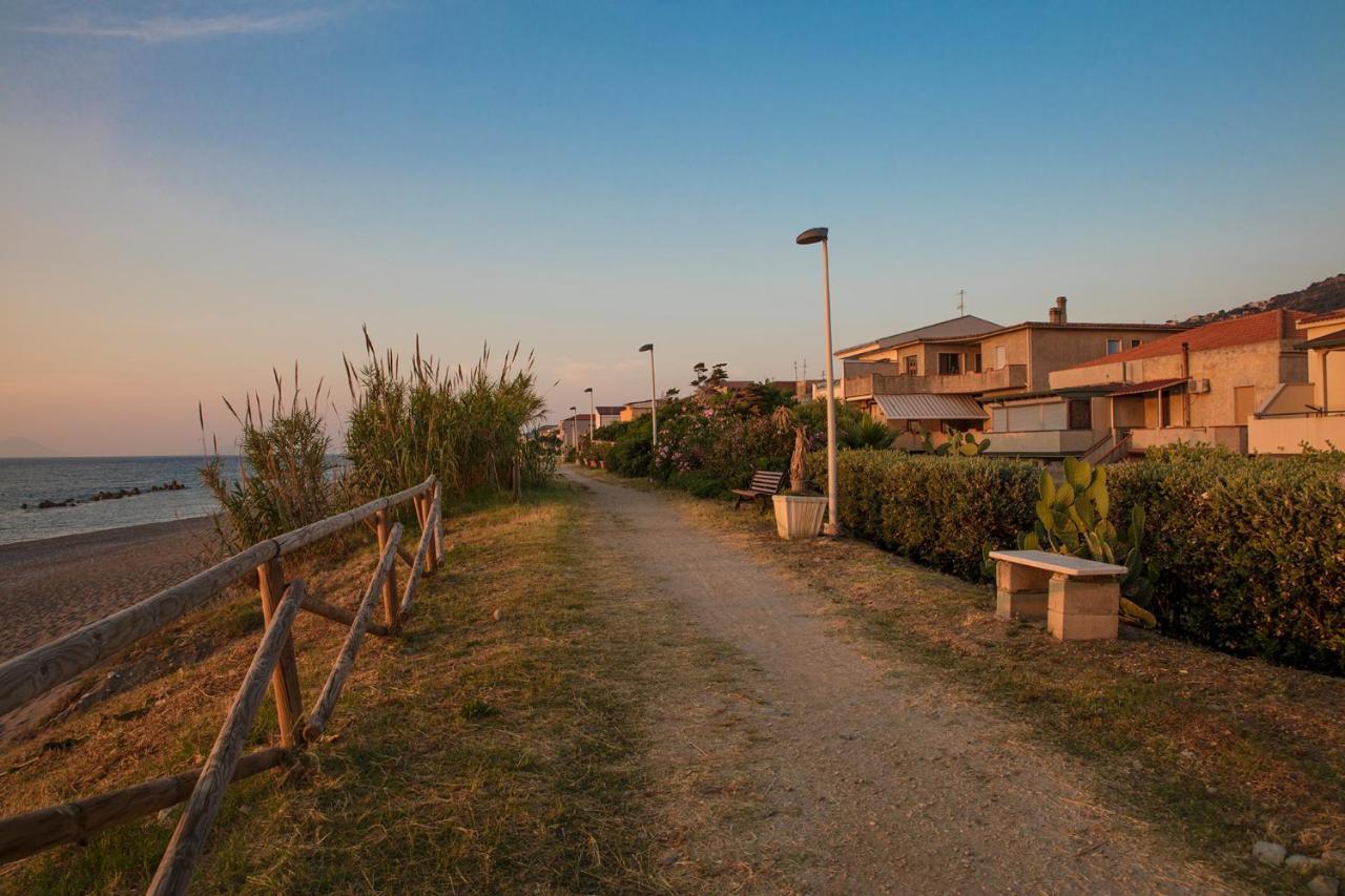 Capo dʼOrlando B&B Stella Marina מראה חיצוני תמונה